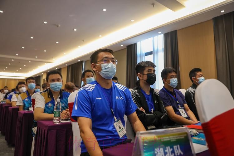 全运会群众组五人制男子企事业组比赛在湖北宜昌举行 全运会群众组五人制男子企事业组比赛在湖北宜昌举行